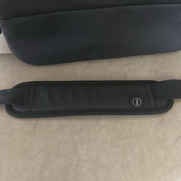 Dell Pro briefcase - Picture 6 of 6